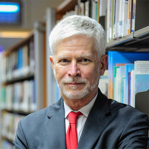 Prof. Tom Hochstettler 2-min